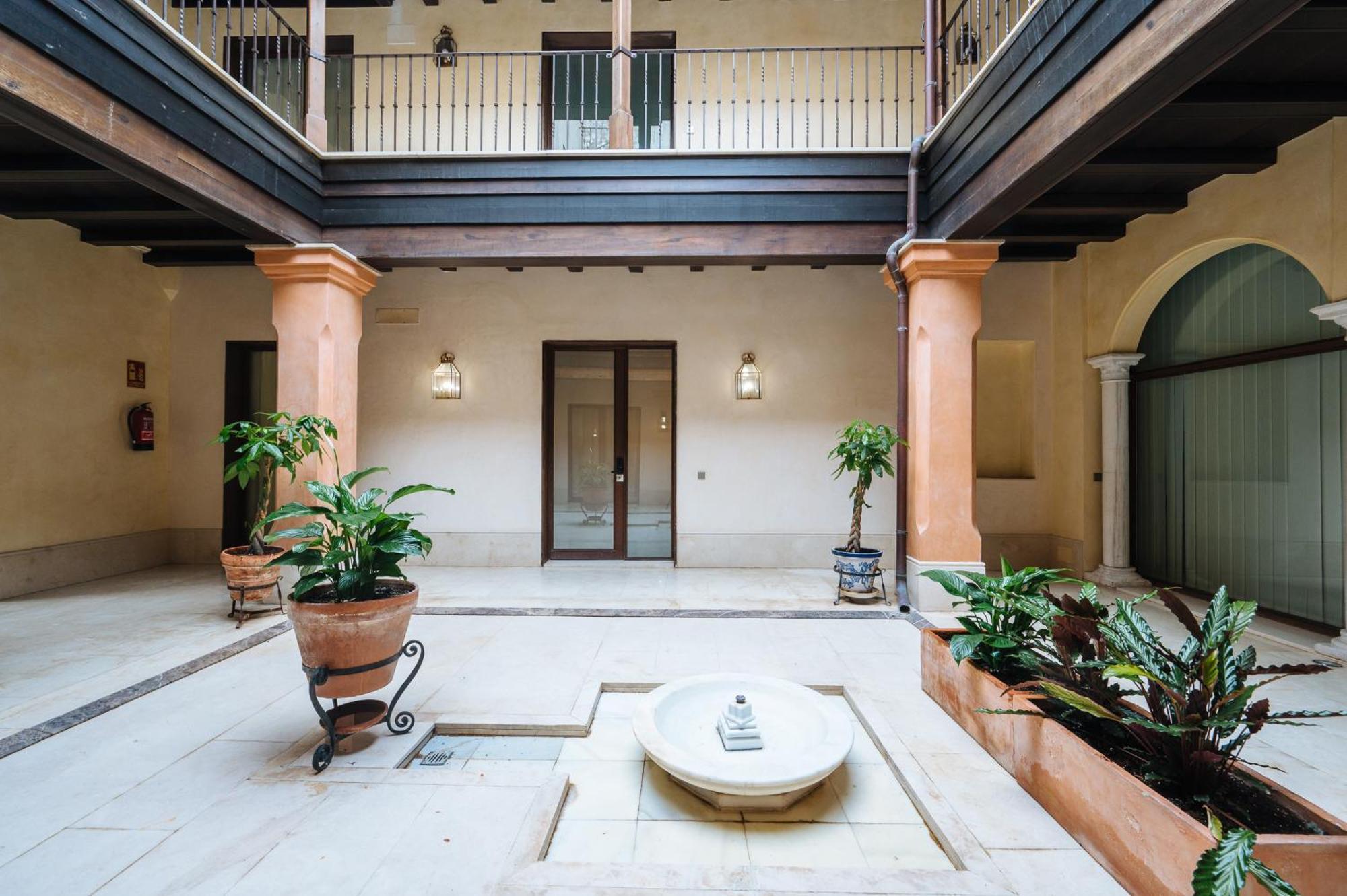 Apartamentos La Vistosona Séville Extérieur photo