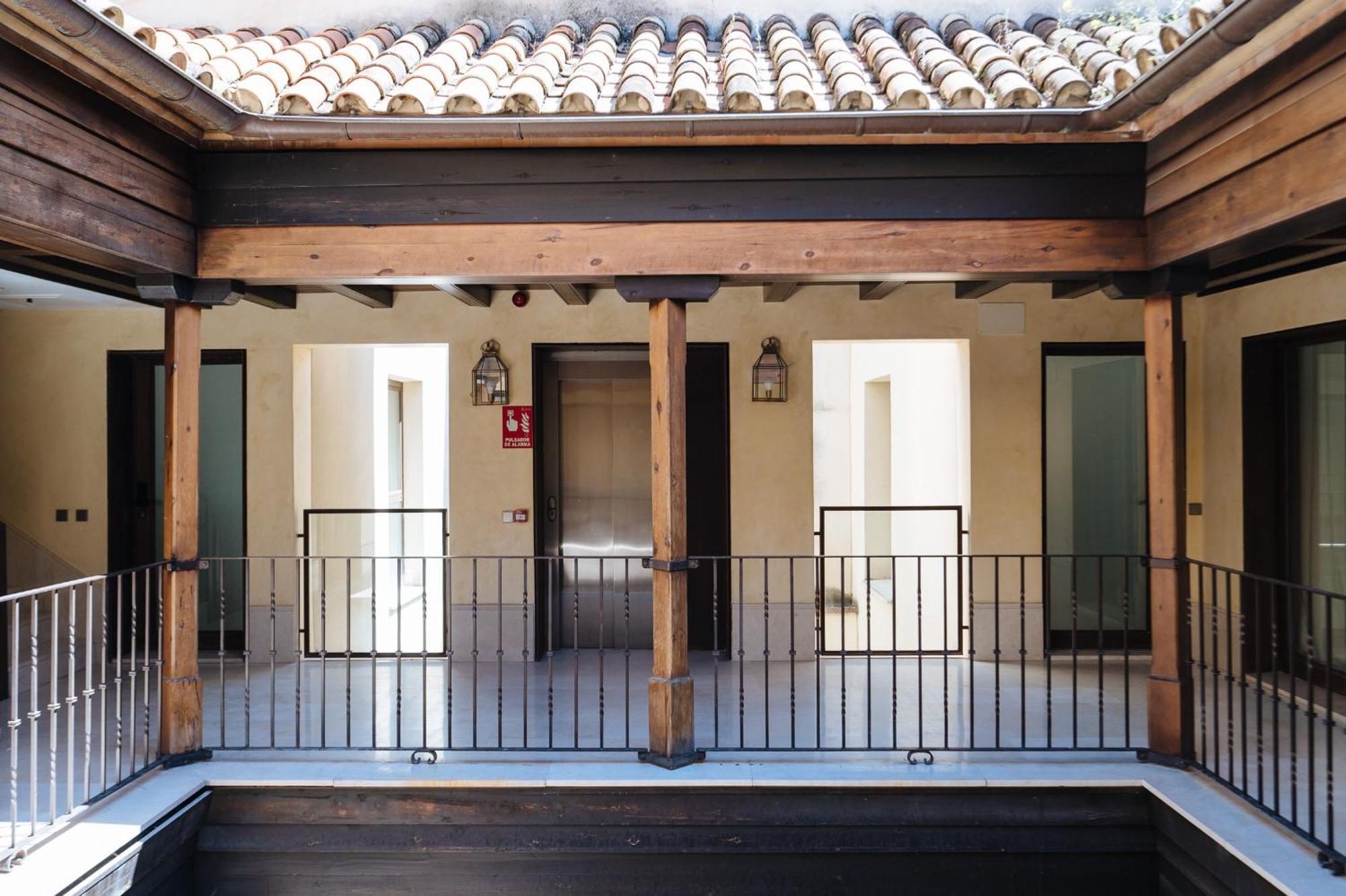 Apartamentos La Vistosona Séville Extérieur photo
