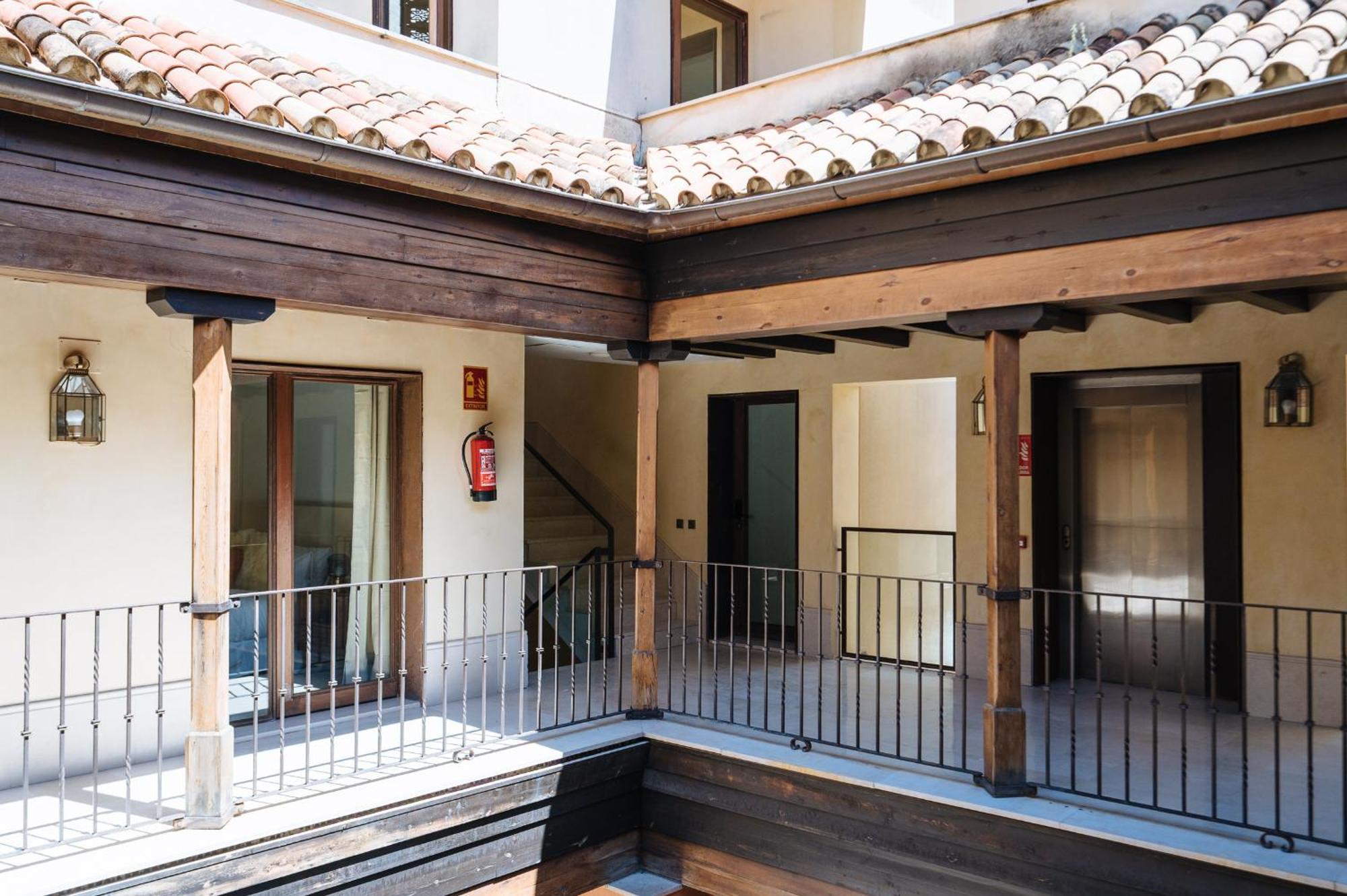 Apartamentos La Vistosona Séville Extérieur photo